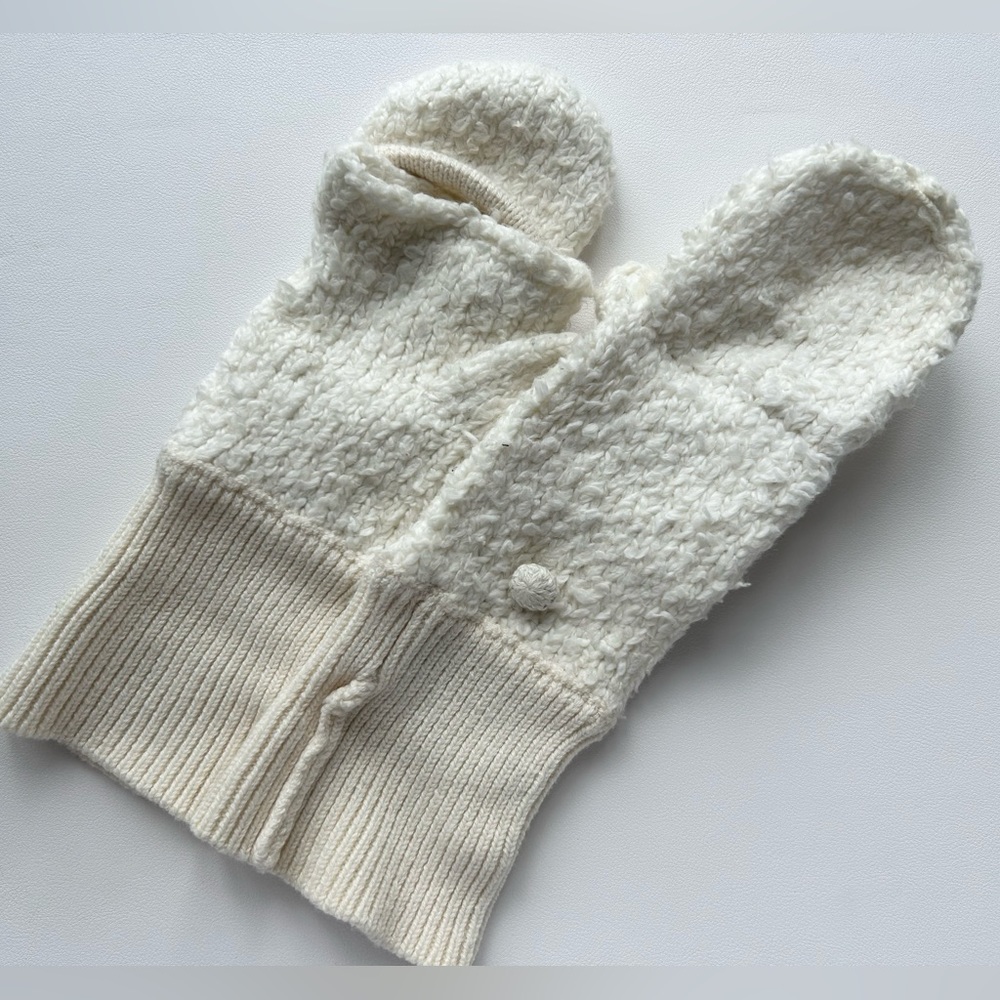 Rag and Bone Knit Fingerless Mittens